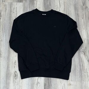 Champion Men's Classic Black Crewneck Sweater